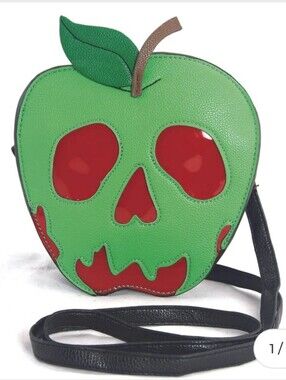 NWT Comeco Sleepyville Critters unique vintage poison apple purse crossbody